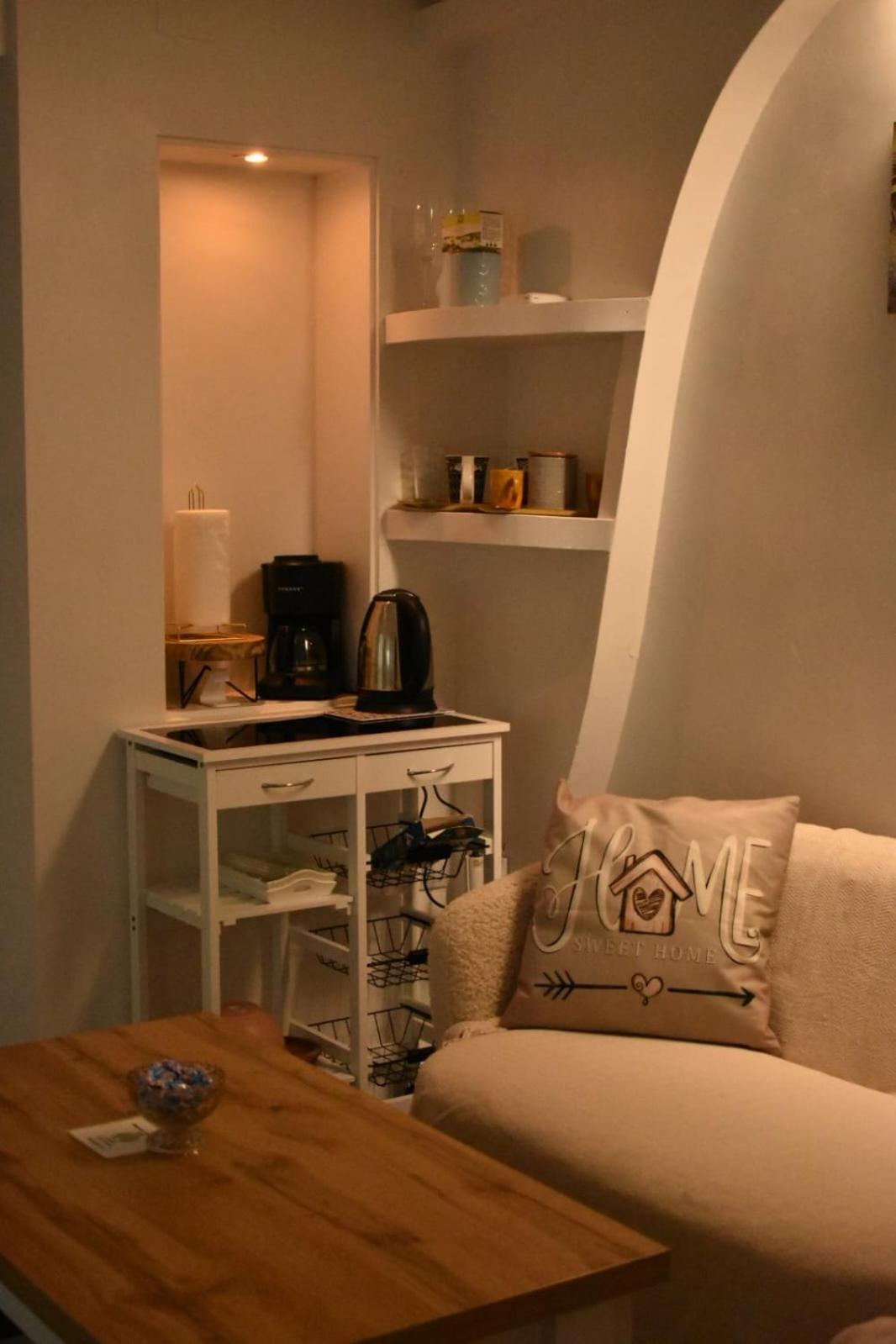 Anna'S Guesthouse คลูจ-นาโปกา ภายนอก รูปภาพ